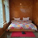 Freebird Nest 2 Stays & Cafe
