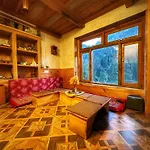 The Misty Wilds Home, Jibhi