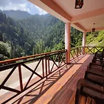 Yolo Hostel & Stay, Sojha, Jibhi