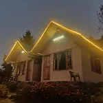 The Valley Outdoor Cottage
