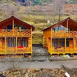 The Luxe Cascades Jibhi