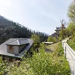 Eden Stay & Cafe
