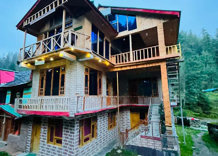 Alpine Homestay At Gadagusain