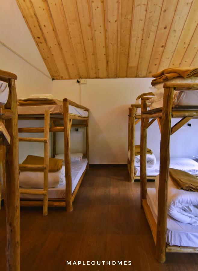 Maple Outhomes Resort *