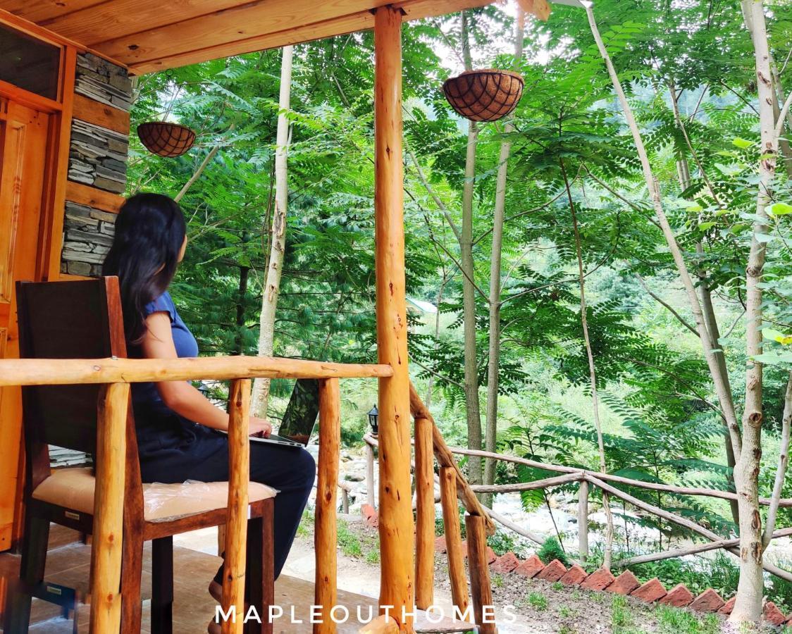 Maple Outhomes Resort Jibhi