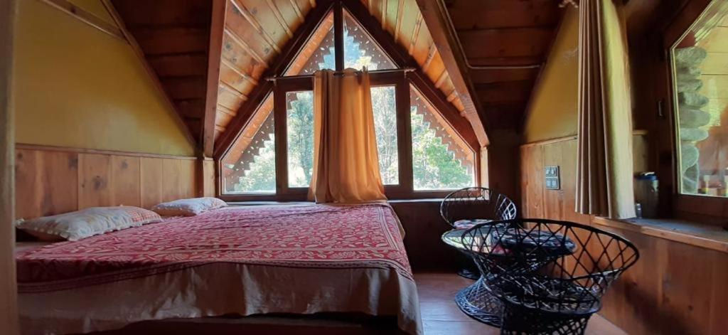 Hostel Rudrani Stays *