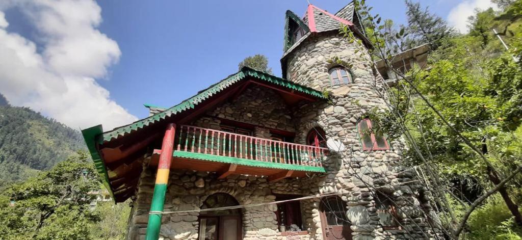 Hostel Rudrani Stays Jibhi