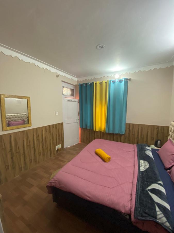 Hostel Rudrani Stays *