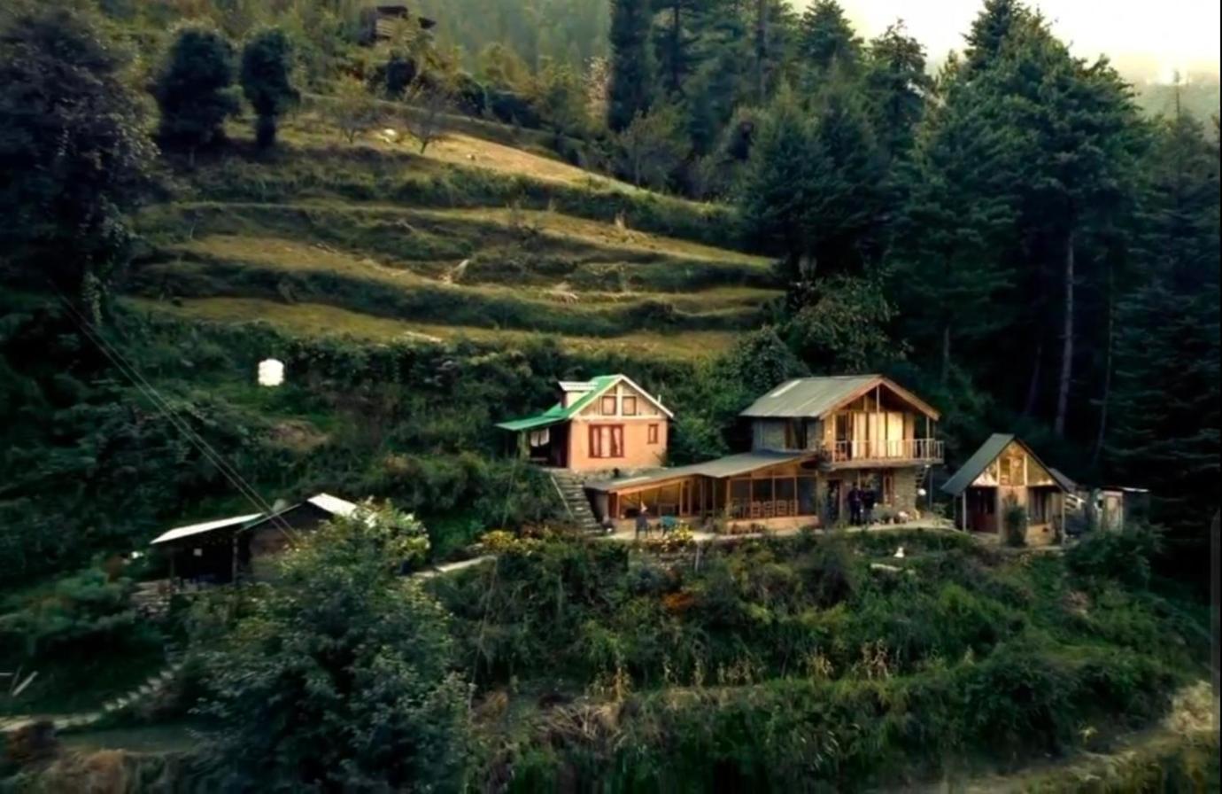 Country house Norwegian Wood Cafe And Jibhi