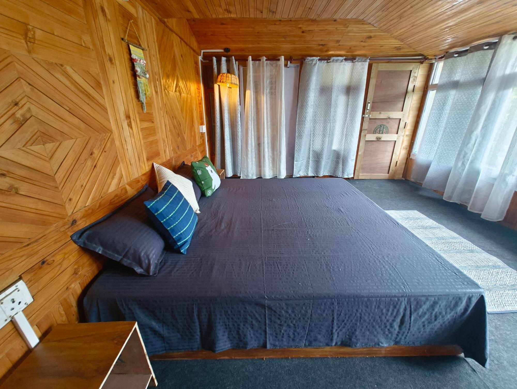 Homestay Seasons *