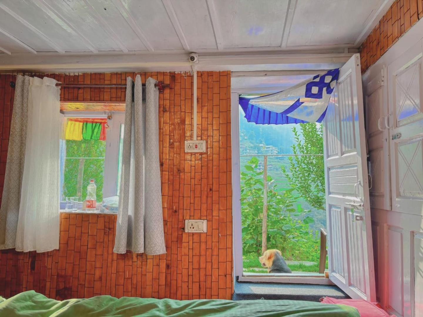 Homestay Seasons *