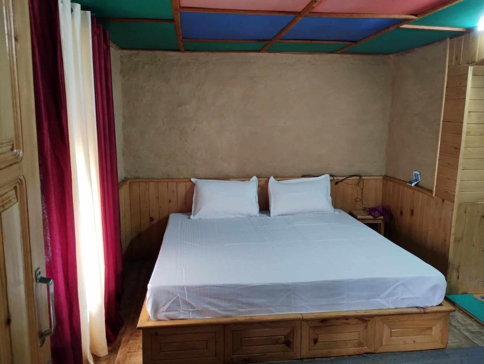 The Saraj Heritage Homestay Jibhi