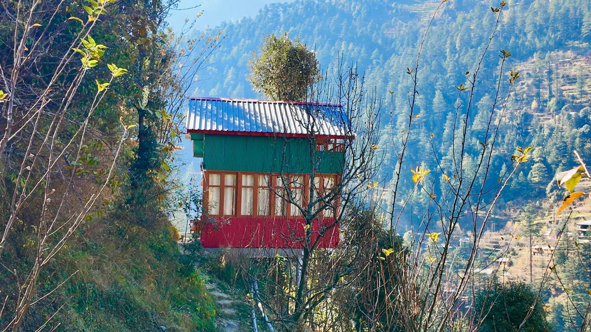 Chalet Bliss Treehouse Jibhi