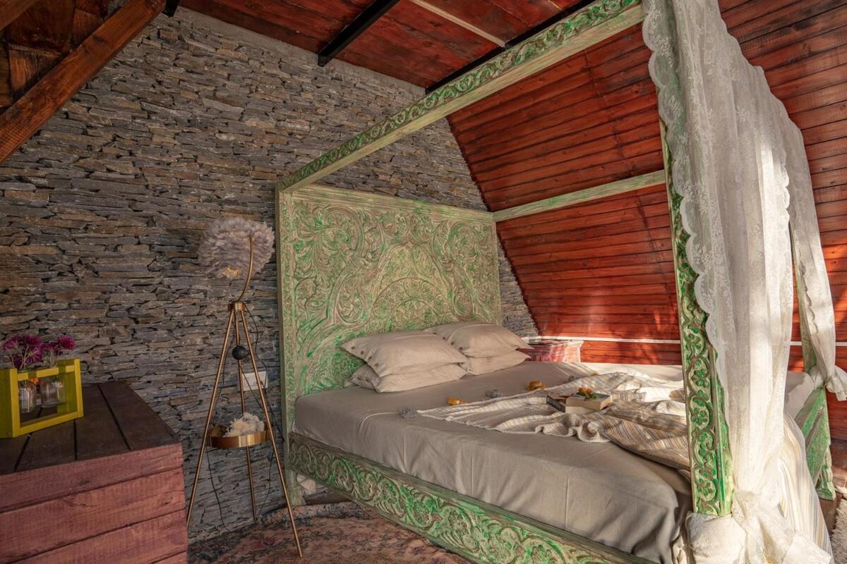 Fairytale Treehouse In Bahu By Bastiat * Jibhi