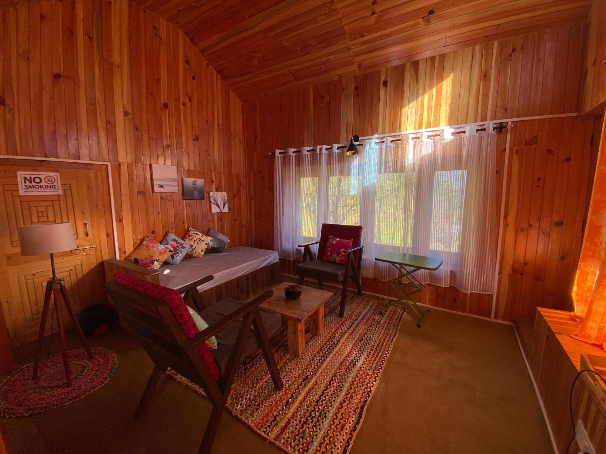Woodhouse On The Rocks, 2 Guest house Jibhi