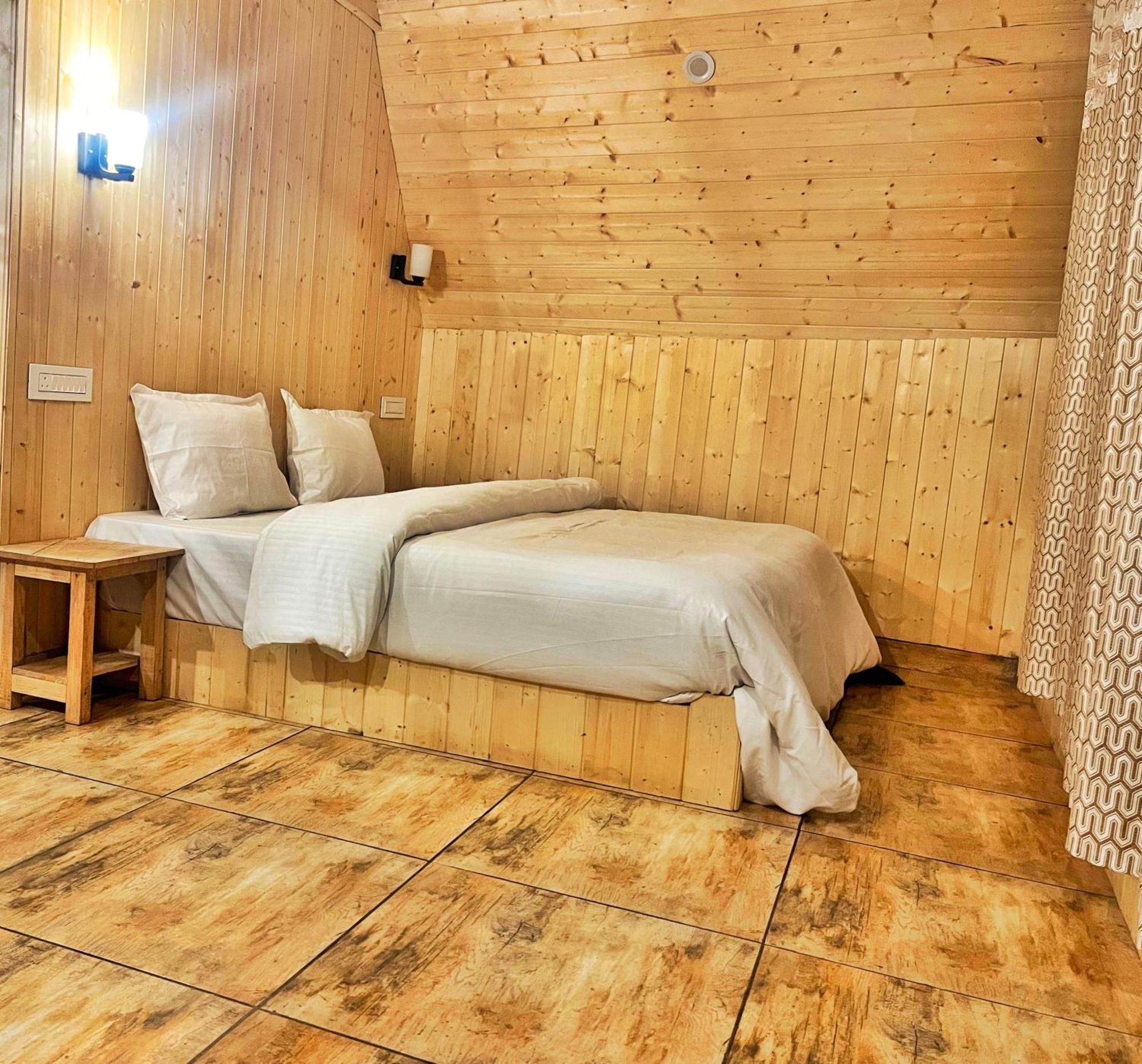 Lodge Winter Soul