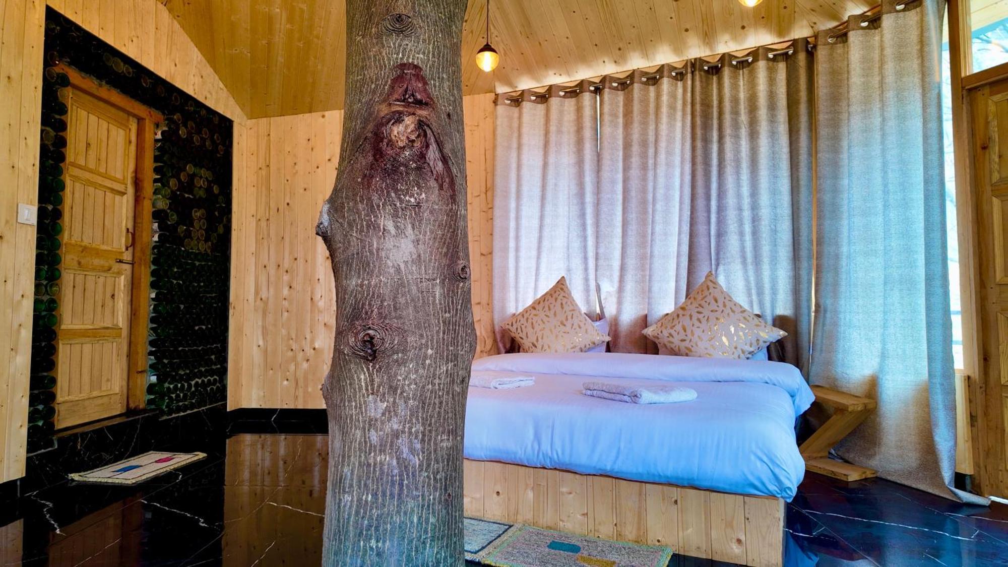 Riverfront Treehouse * Jibhi