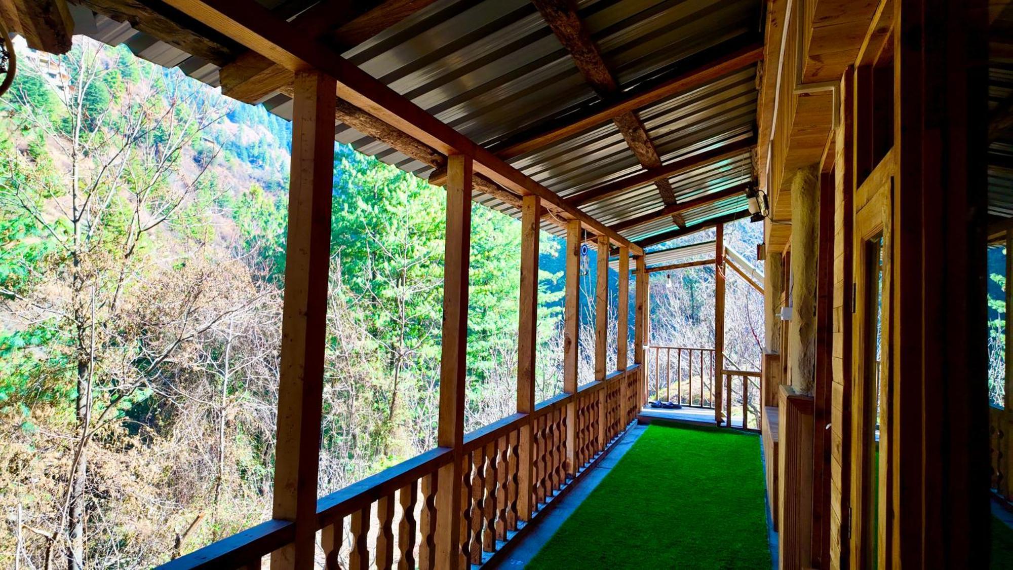 Rustic Mud House Chalet Jibhi