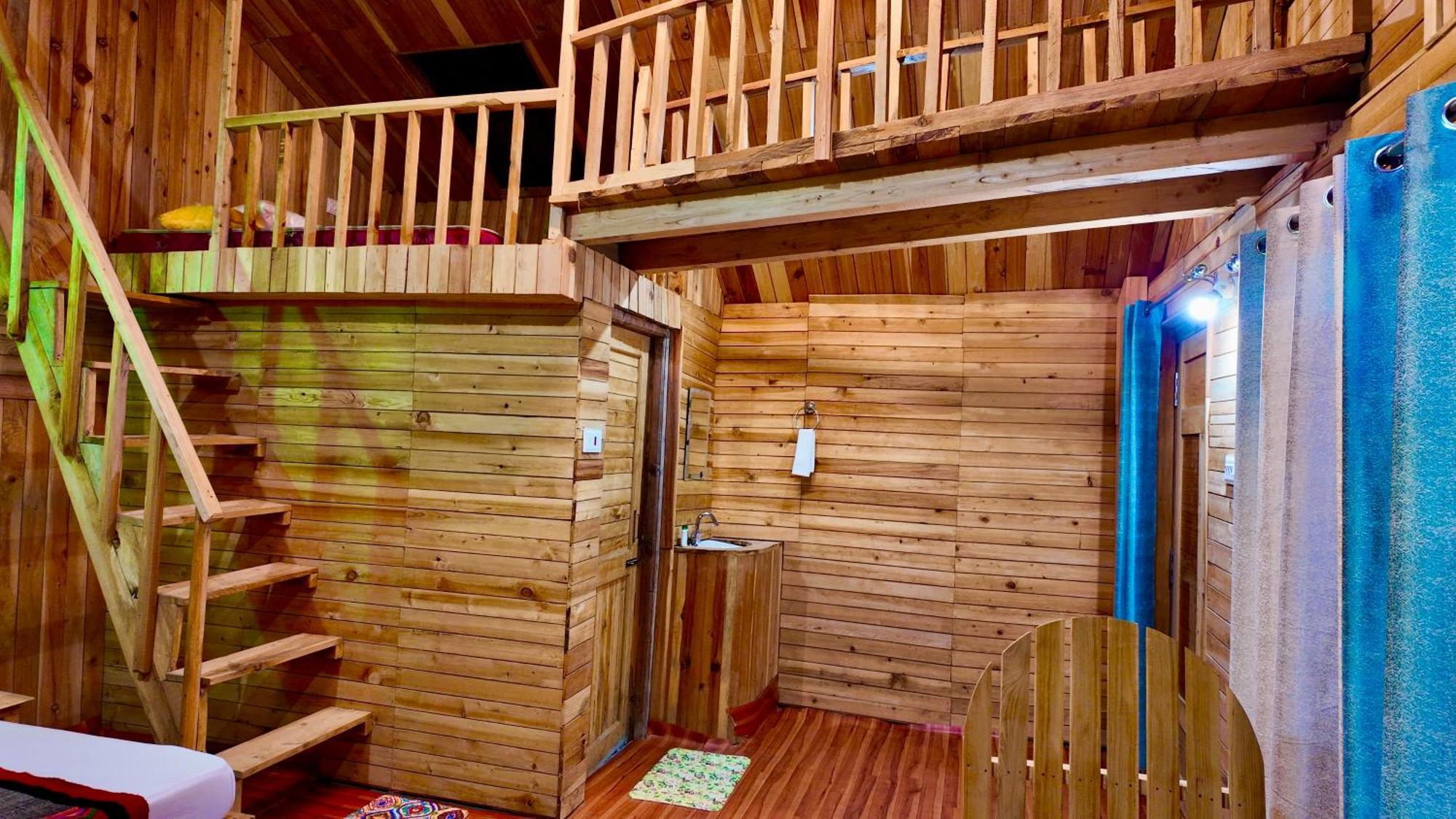 Dreamwood Heaven Duplex Chalet Jibhi