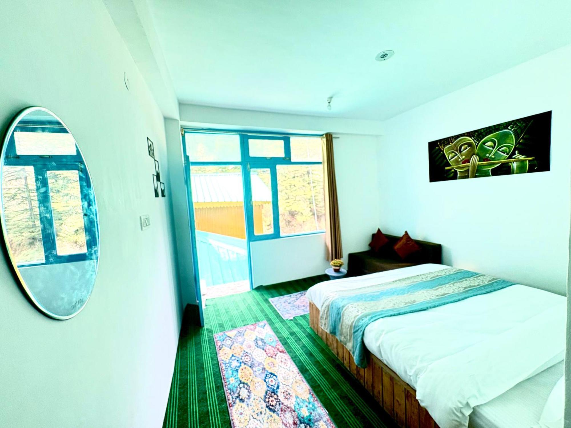 Homestay Tripperz Deluxe *