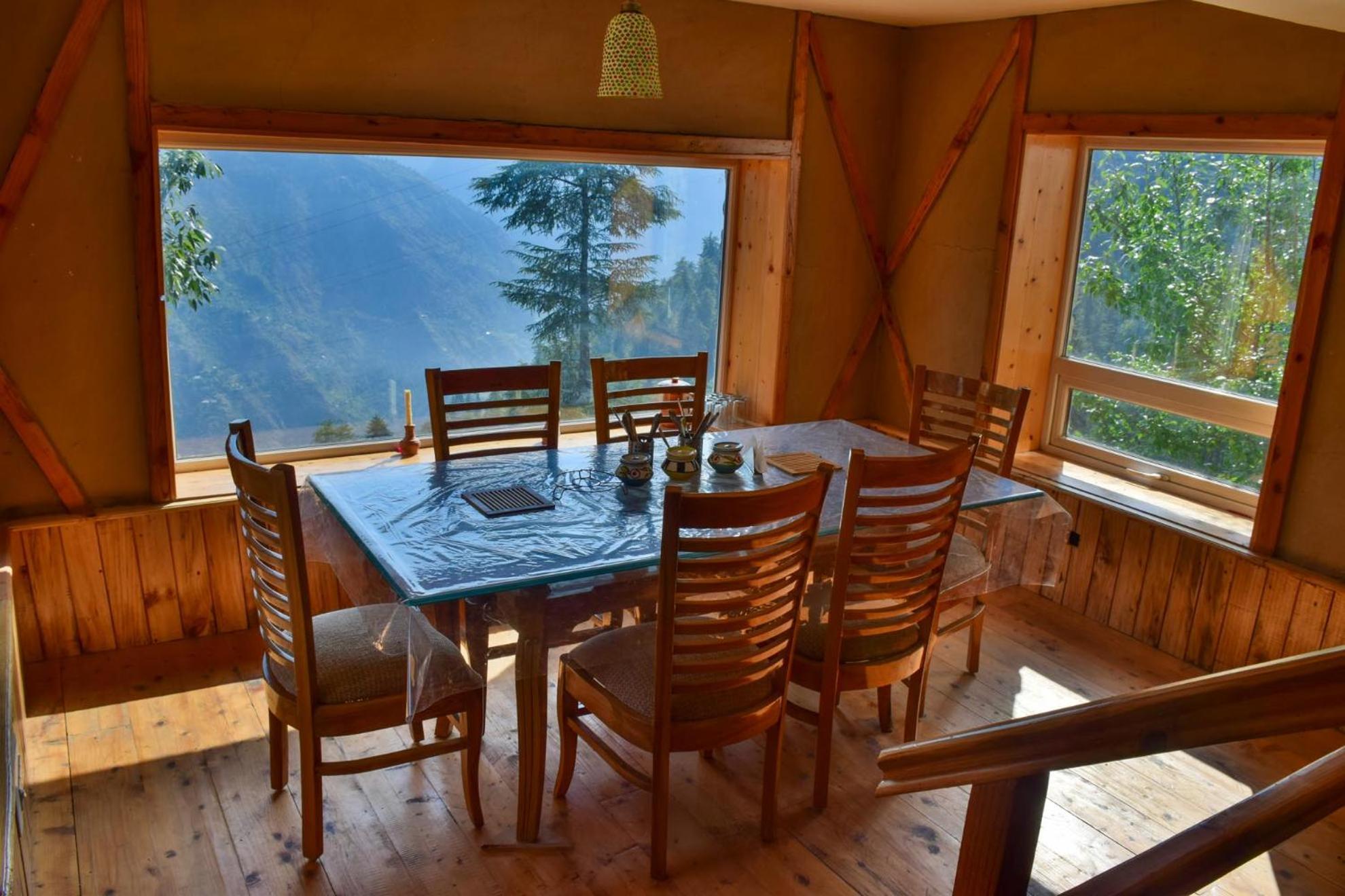 The Tirthan Eagle Nest, Tirthan Valley Lodge Jibhi