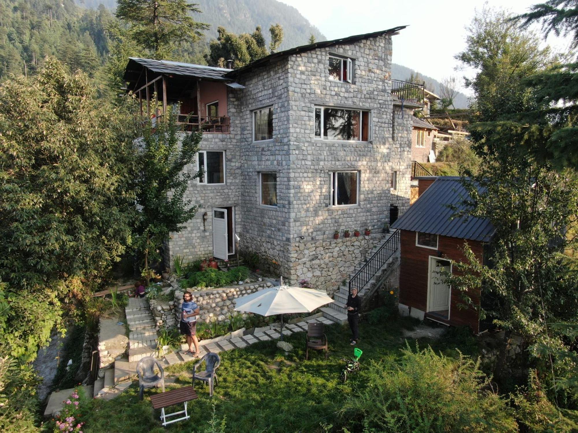 The Tirthan Eagle Nest, Tirthan Valley * Jibhi