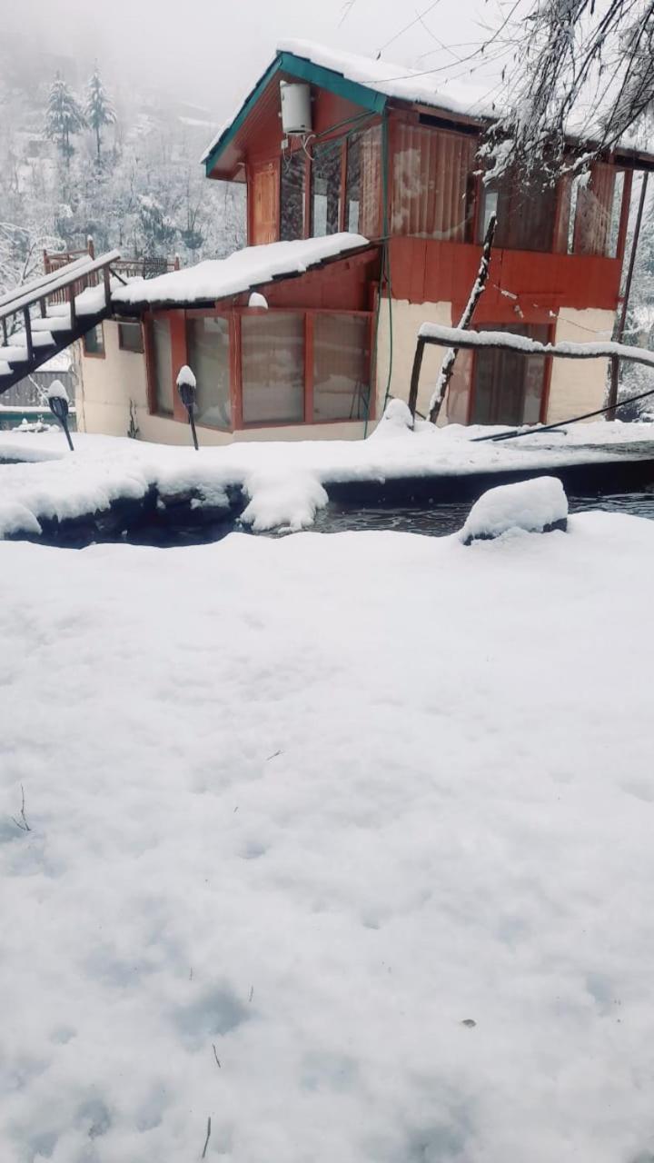 Guest house Moksha By The River,jibhi Jibhi