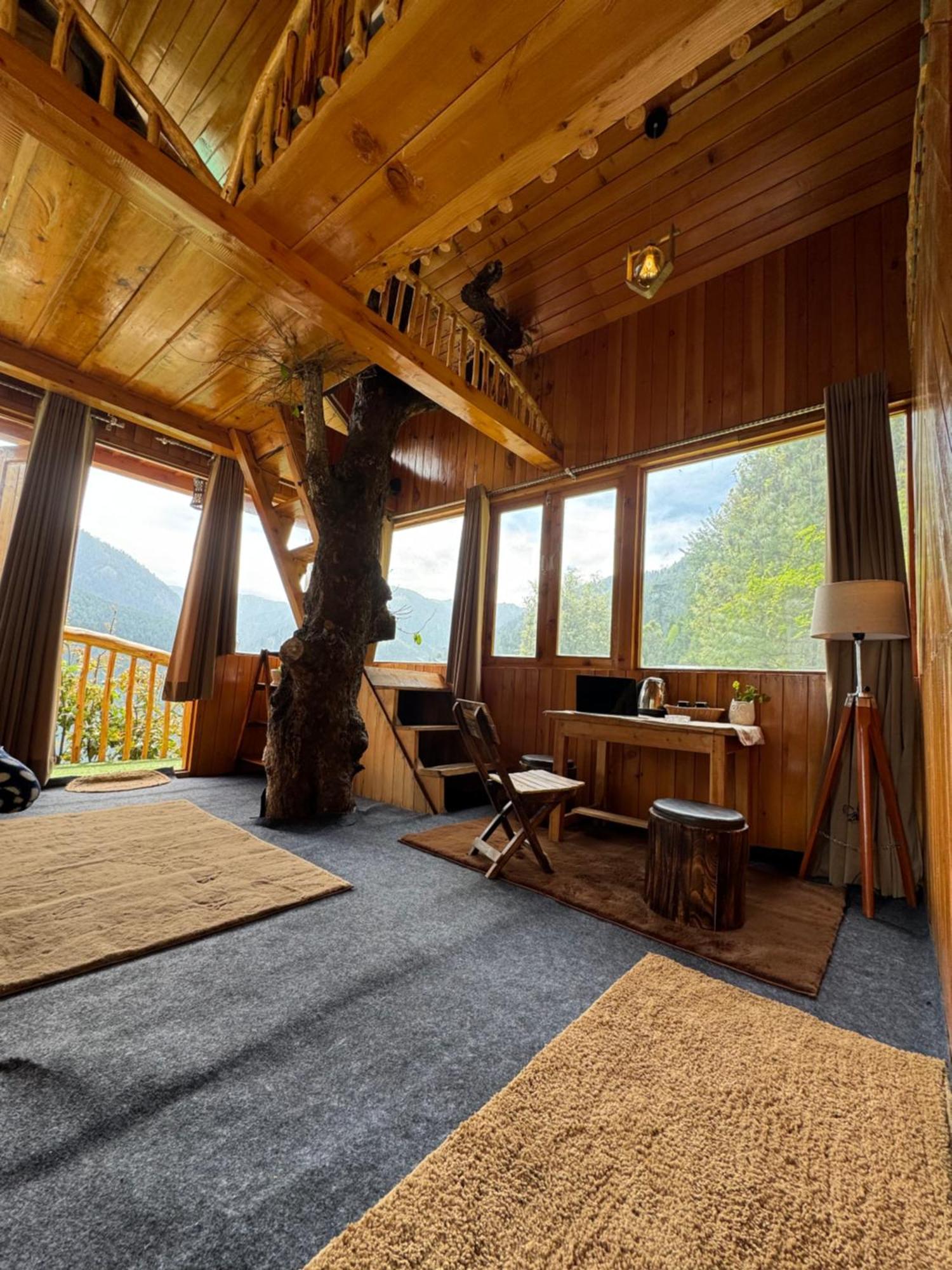 Himalayan Quails Nest Treehouse * Jibhi