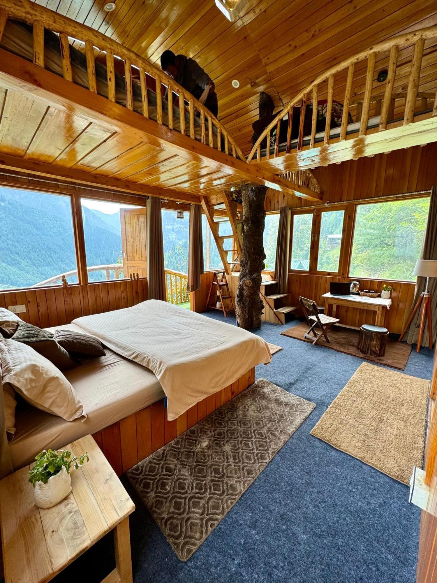 Chalet Himalayan Quails Nest Treehouse Jibhi