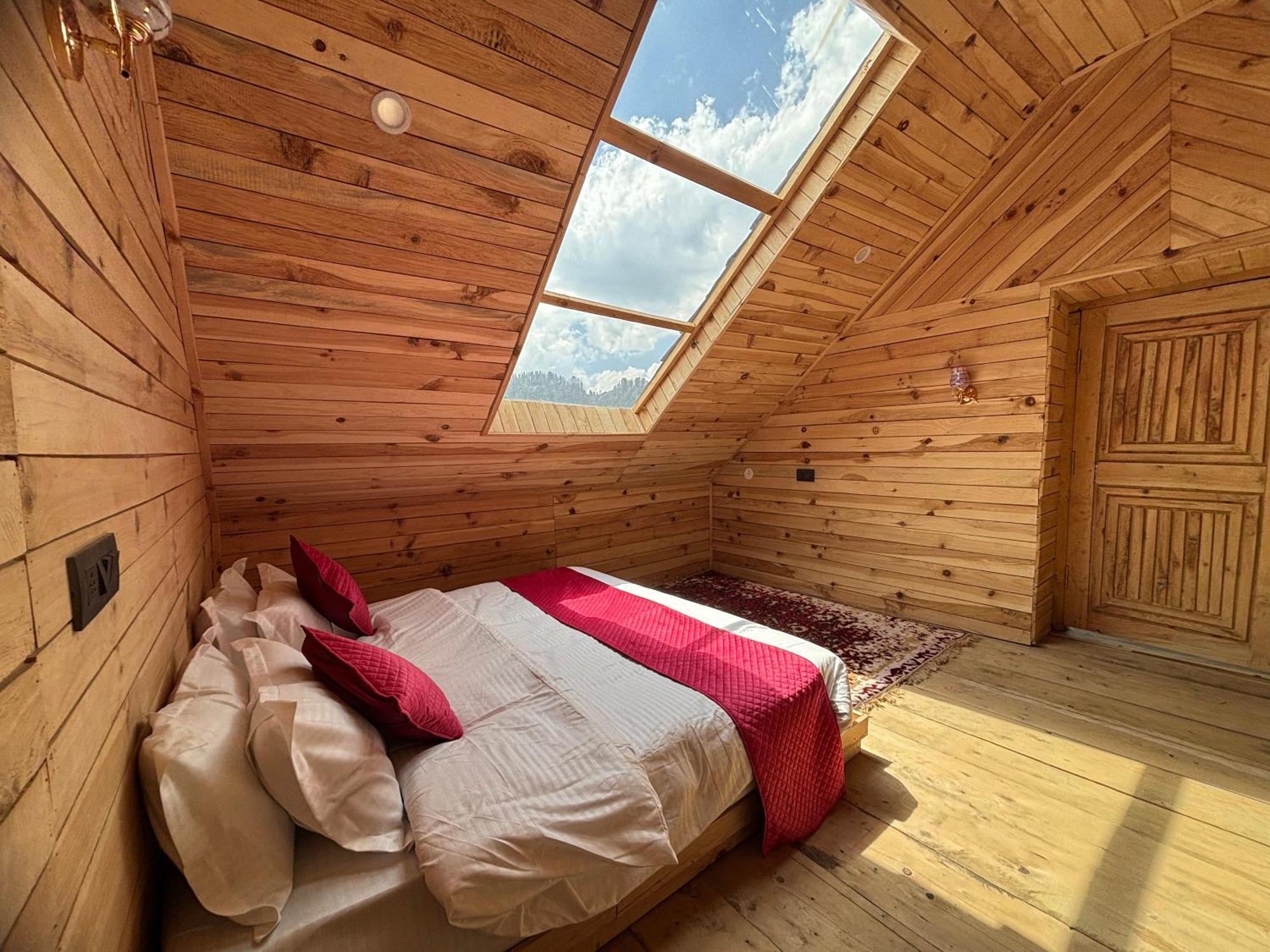 Hotel Apple Land By Naavagat