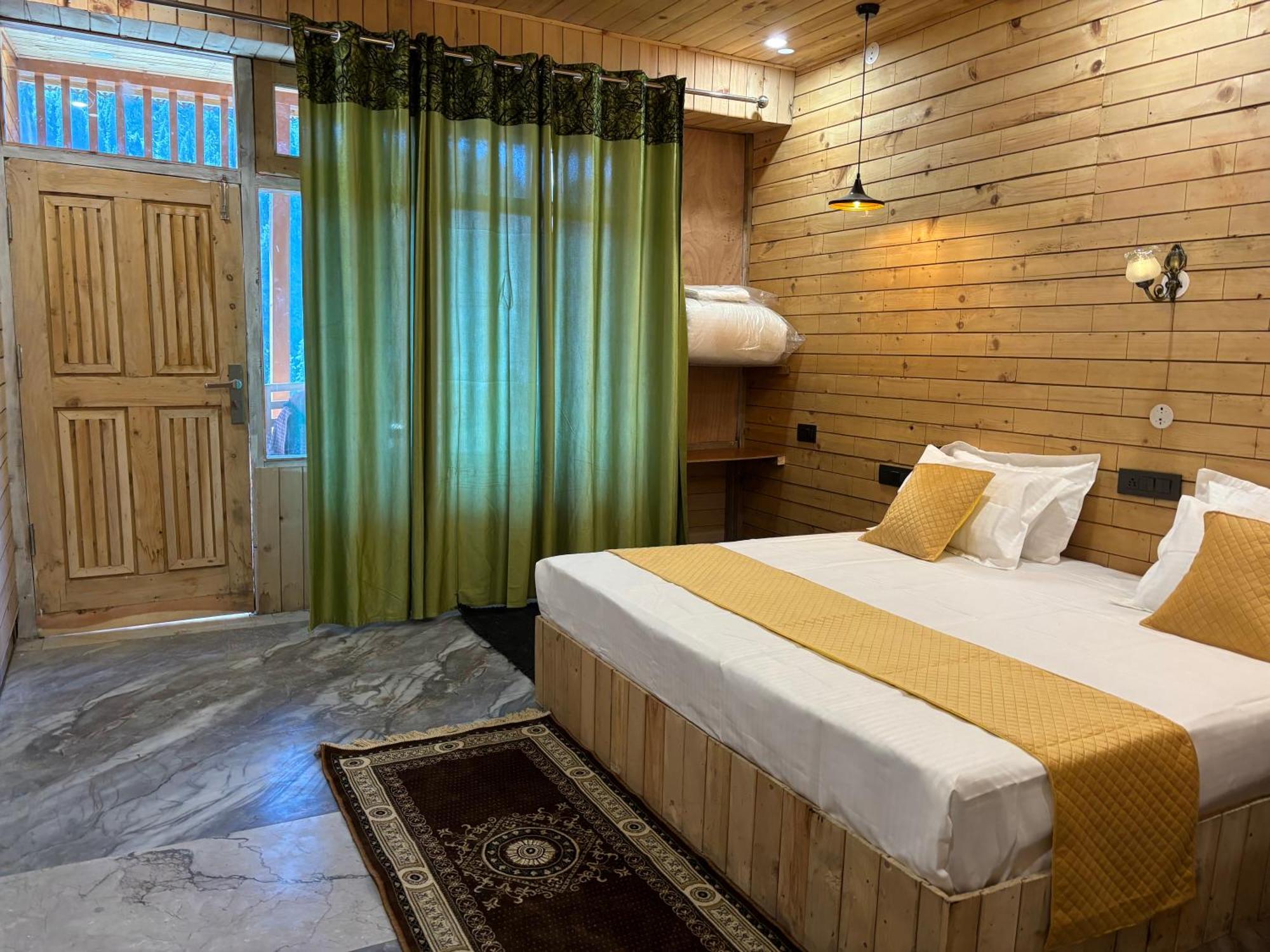 Hotel Apple Land By Naavagat