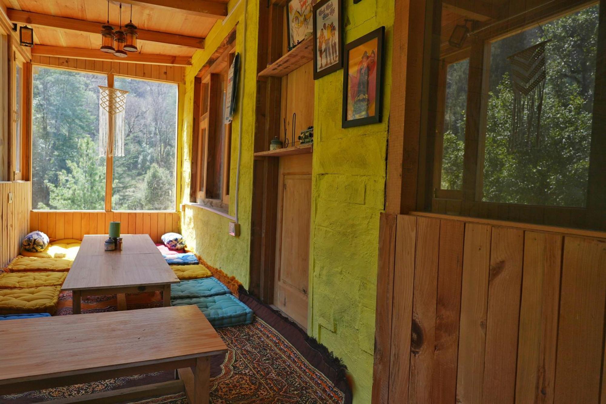 Ailyak Seri Hostel *