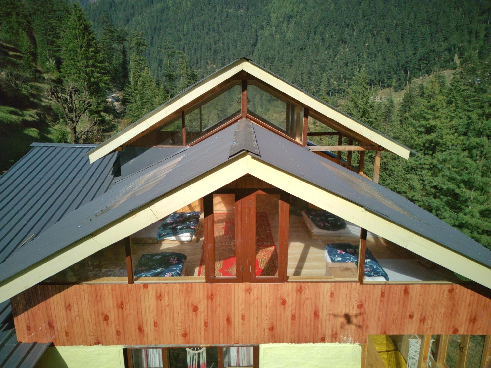 Ailyak Seri Hostel Jibhi