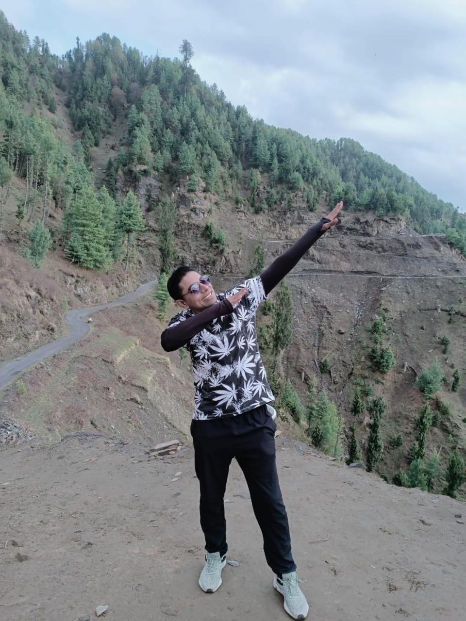 Apple Land By Naavagat Hotel