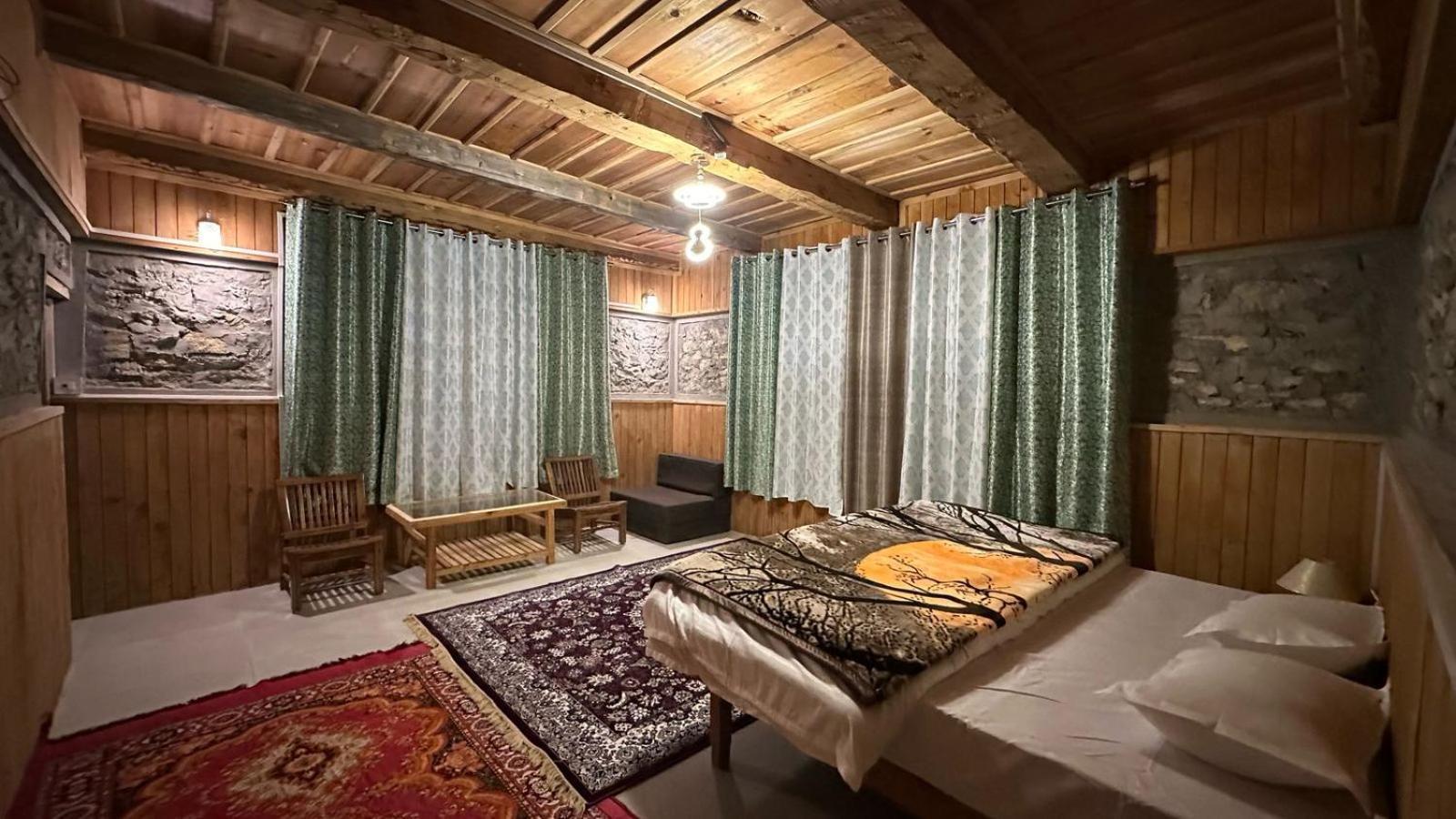 Escape Window Hotel