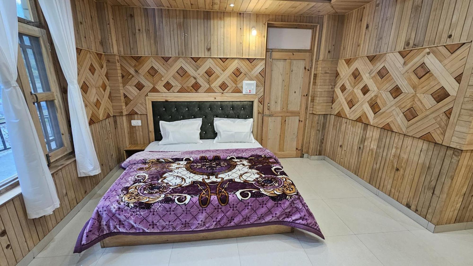 Freebird Nest Retreat Lodge