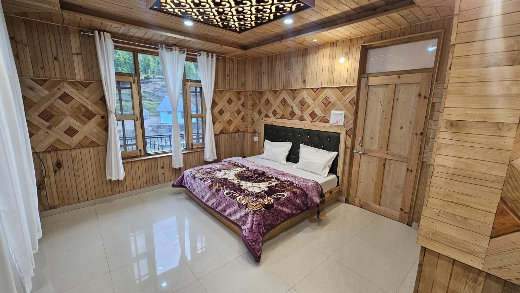 Freebird Nest Retreat Lodge *