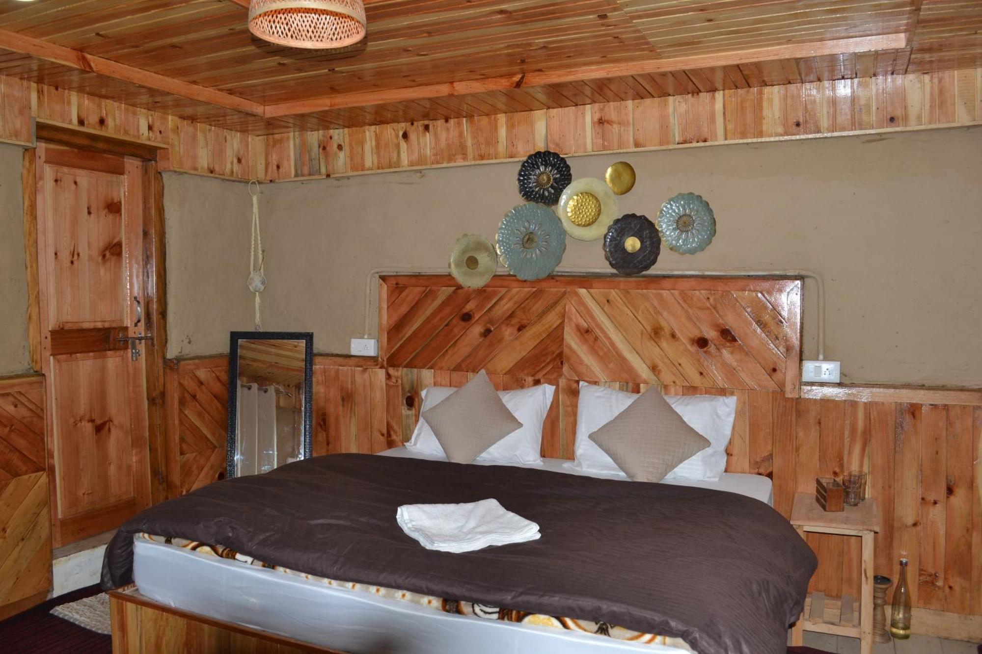 Freebird Nest Retreat Lodge