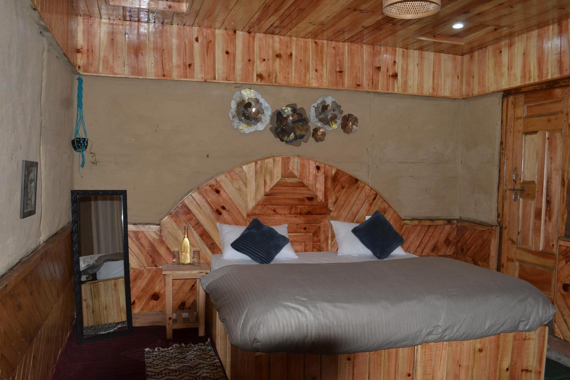 Lodge Freebird Nest Retreat