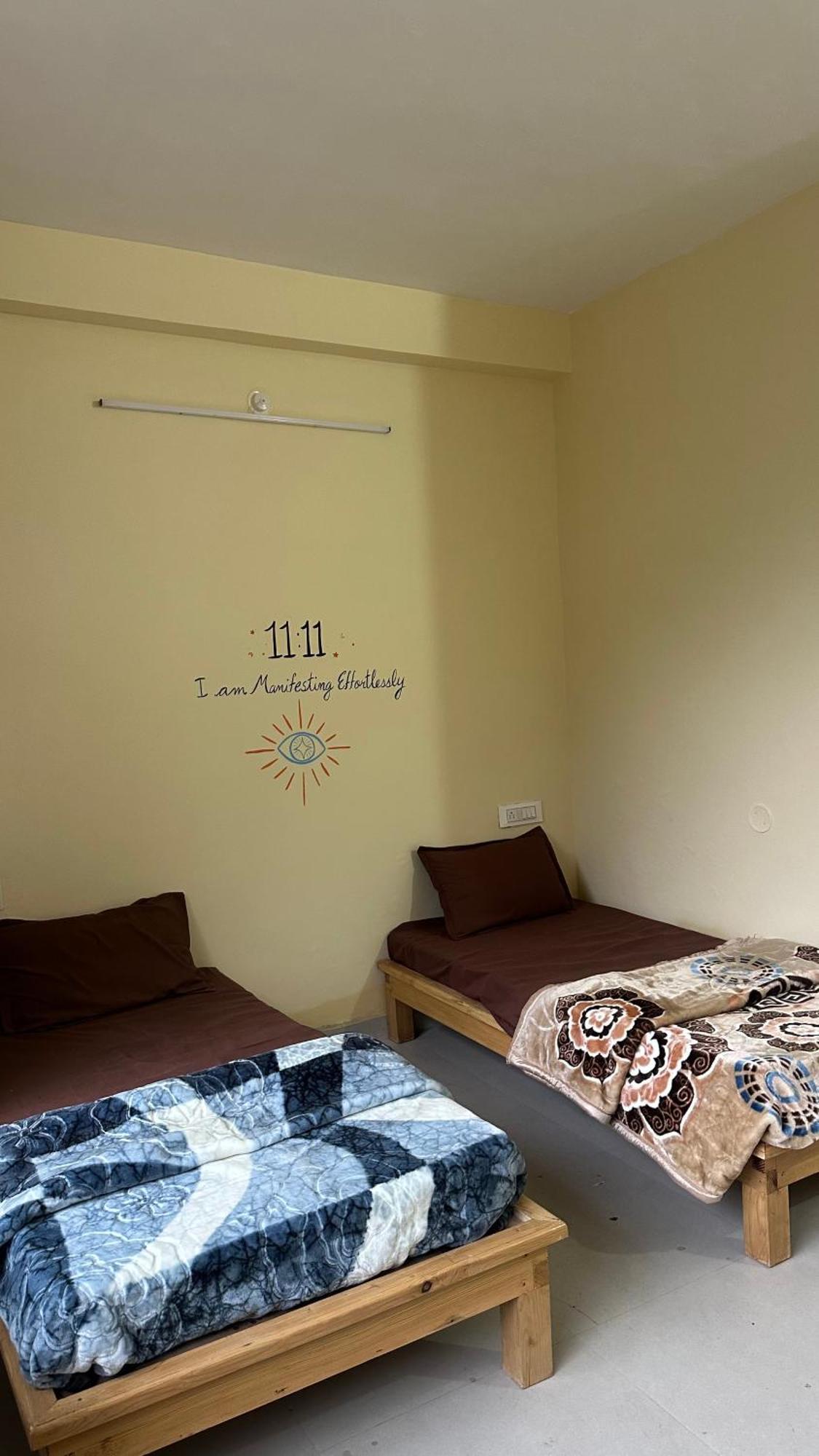 Solo Ki Duniya, Near Jhalori Pass, Jibhi, Shoja Hostel Jibhi